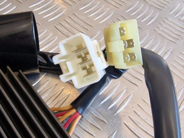 Rectificador Honda CBR1100XX 01-07 - Image 3