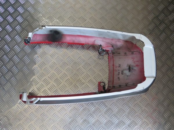 Carenagem Traseira Honda CBR1000F 90-92 - Image 4