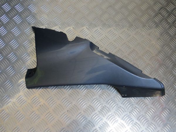 Bico Direito Honda CBR1000F 89-91 - Image 2