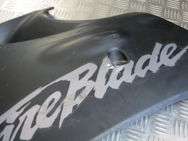 Bico Esquerdo Honda CBR900RR 94-97 - Image 2