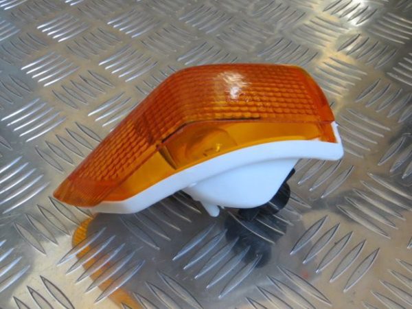 Pisca Frente Direito Kawasaki ZZR600 90-92 / ZZR400 - Image 2