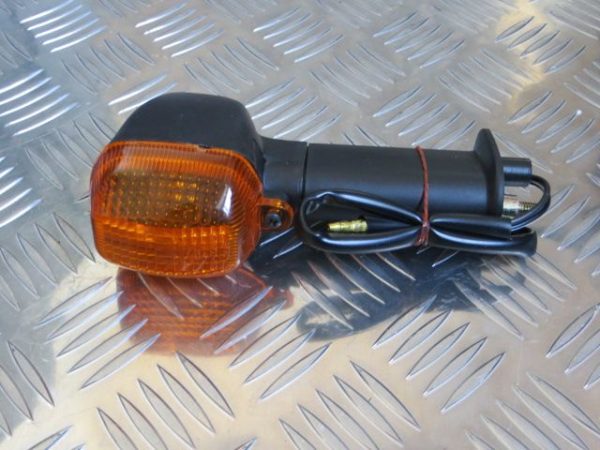 img_3517.jpg Pisca Trás Esquerdo Yamaha FZR600 /YZF600R Thundercat /YZF1000R Thunderace - Image 2