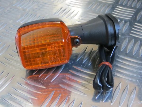 Pisca Frente Esquerdo/Direito Kawasaki ZX6R 95-97 /ZX9R 94-97 /KLE 500 /ZXR750 - Image 4