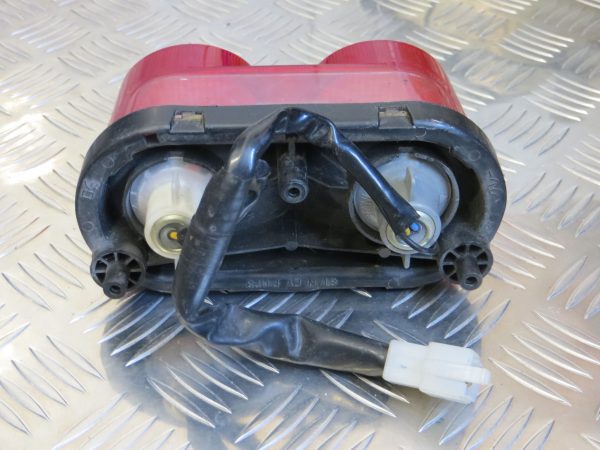 Farolim Yamaha YZF R1 00-01/ FZS1000 01-05 - Image 2