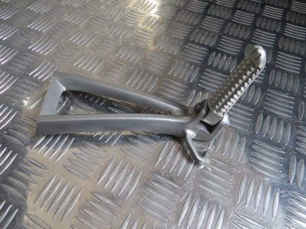 Suporte Direito Passageiro Yamaha YZF R6 06-07 - Image 2