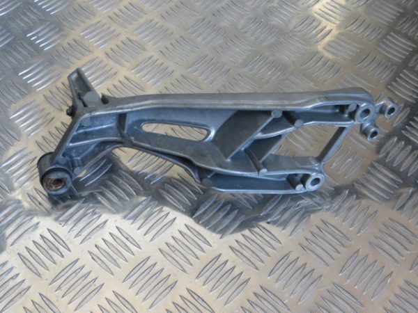 Suporte Direito Passageiro Honda CBR1100XX 97-07 - Image 3