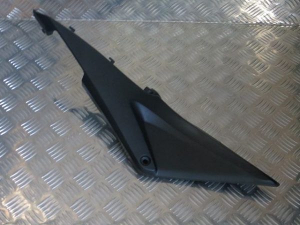 Forra Direita Depósito Honda CBR600RR 05-06 - Image 2