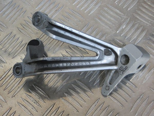 Suporte Esquerdo Passageiro Suzuki GSXR600 97-00/ GSXR750 96-99 Srad - Image 3