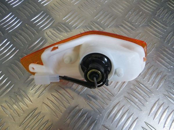 Pisca Frente Direito Kawasaki ZZR600 93-99 - Image 2