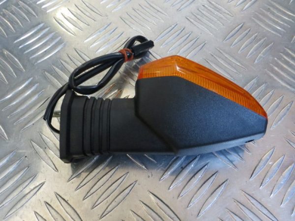 Pisca Frente Esquerdo/ Pisca Trás Direito Suzuki GSXR600/750 04-05/ GSXR1000 03-04 - Image 2