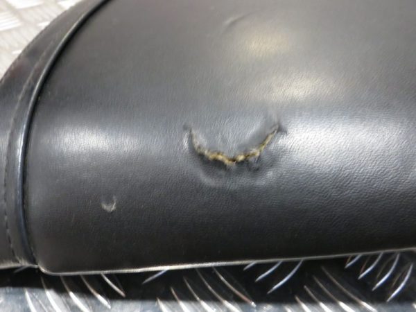 Banco Passageiro Honda CBR900RR 929 00-02 - Image 3