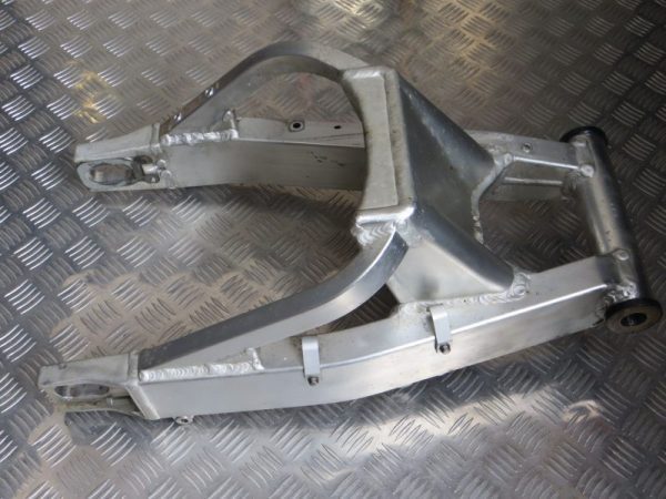 Braço Oscilante Suzuki GSXR1000 K1/2 - Image 2