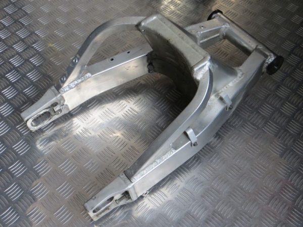 Braço Oscilante Suzuki GSXR1000 K1/2 - Image 5