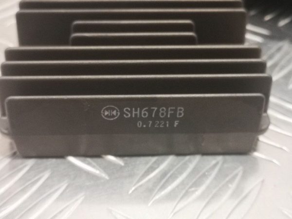 Rectificador de corrente Honda CBR1000RR 04-05 - Image 3