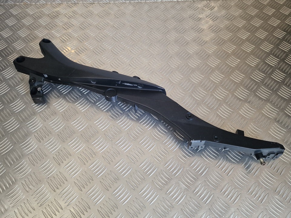 20250408_140130 Sub-Quadro Direito Suzuki GSXR600/750 08-10 - Image 1