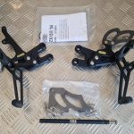 Kit Suportes Pousa pés condutor Competição Kawasaki ZX10R 04-05