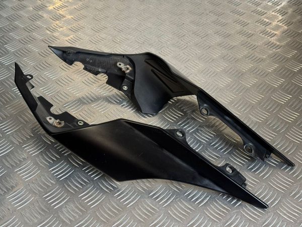 Laterais Traseiras Yamaha YZF R1 15-19 - Image 2