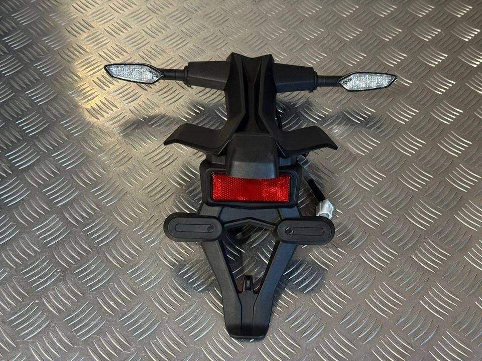WhatsApp Image 2026-01-13 at 17.09.08 Suporte Matrícula Yamaha YZF R1 15-19 - Image 1