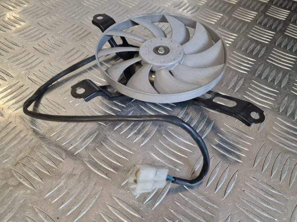 Ventoinha Direita Yamaha YZF R1 15-19 - Image 4