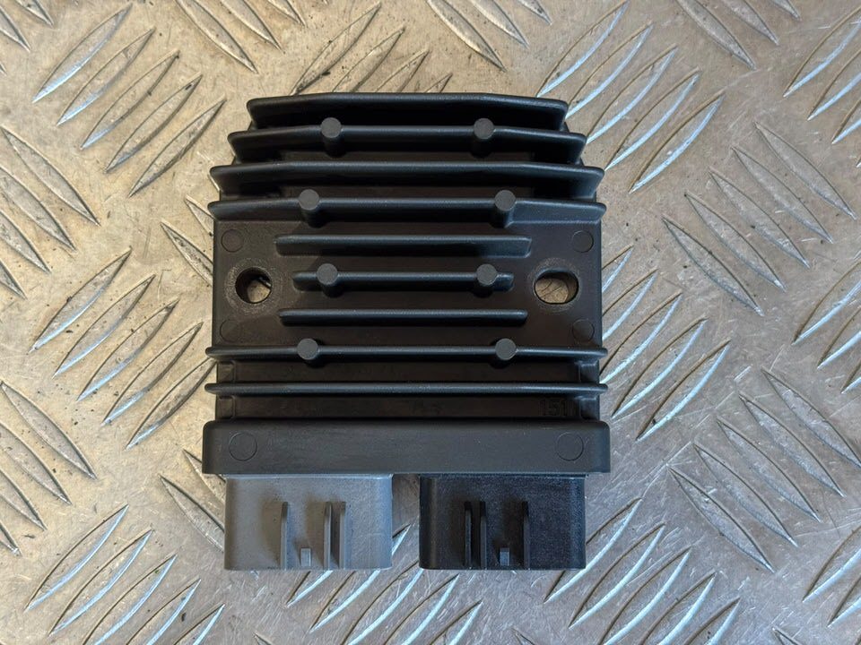 1 Rectificador Kawasaki ZX10R 04-15/ Suzuki GSXR1000 17-21 - Image 1