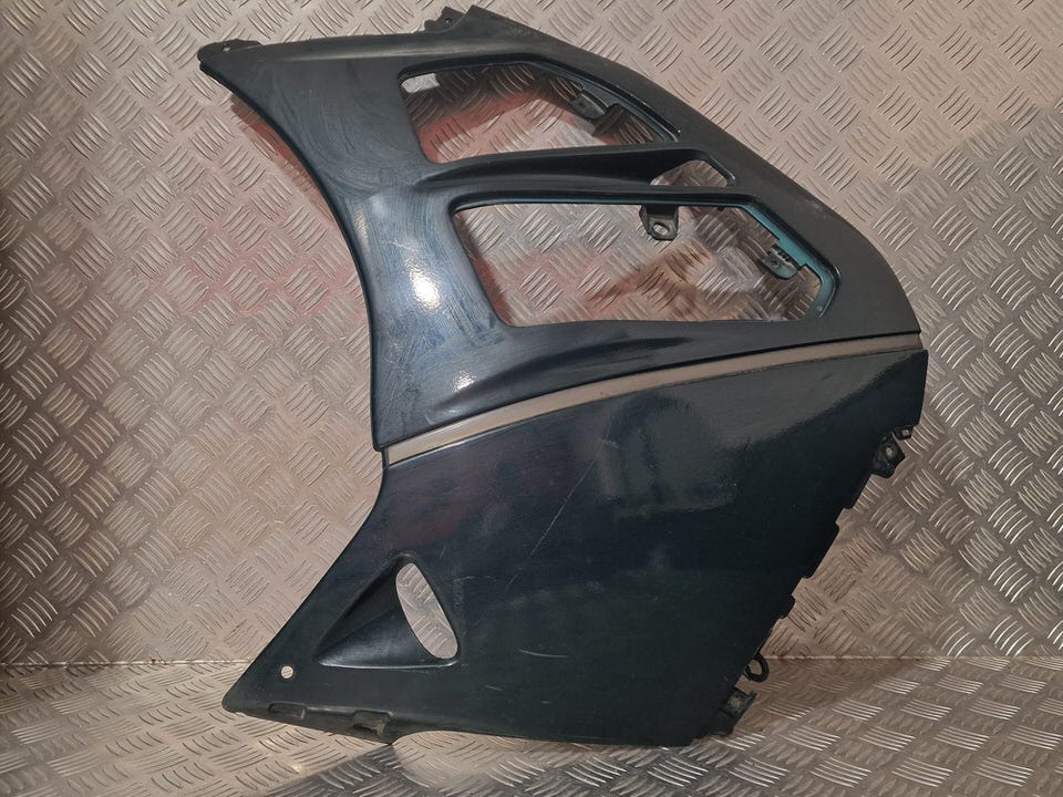 WhatsApp Image 2026-10-29 at 18.43.581 Carenagem Lateral Esquerda Suzuki RF600R 1993-1996/ RF900R 1994-1998 - Image 1