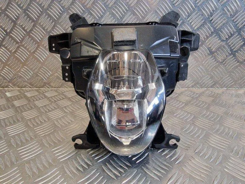20221021_145025 Óptica de Farol Suzuki GSXR1000 17-20 - Image 1