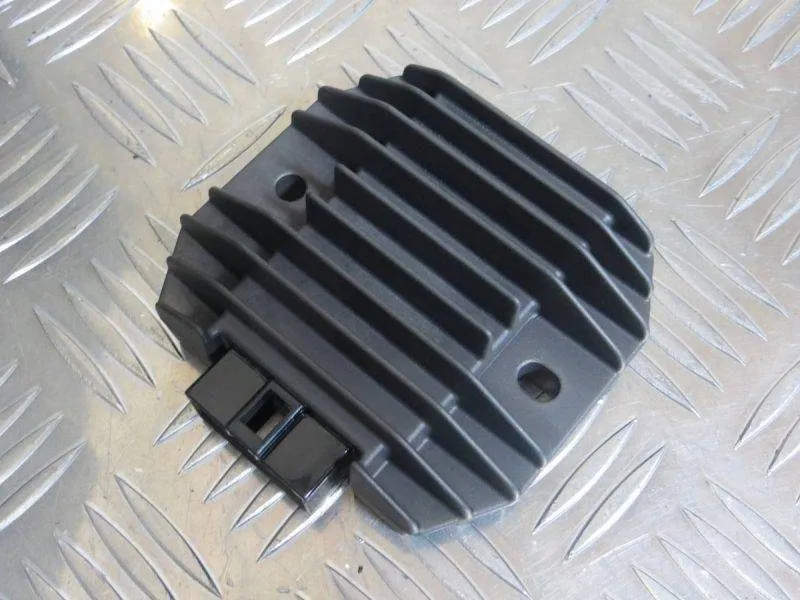 IMG_9380 Rectificador Yamaha YZF R6 99-02/ YZF R1 98-01/ FZR600 94-95/ YZF600R Thundercat/ TDM850 96-01/ YZF125R 08-09/ XTZ660 94-98 - Image 1