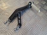Suporte Pousa Pés Traseiro Direito Yamaha YZF R1 2015-2019 - Image 2