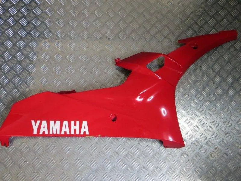 img_18409 Bico Direito Yamaha YZF R6 06-07 - Image 1