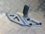 Suporte Esquerdo Condutor Suzuki GSXR1100 1993-1998 - Image 2